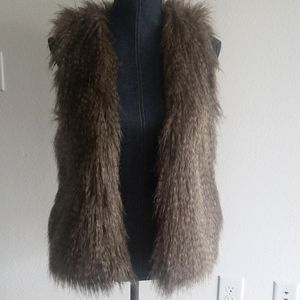 Fur vest